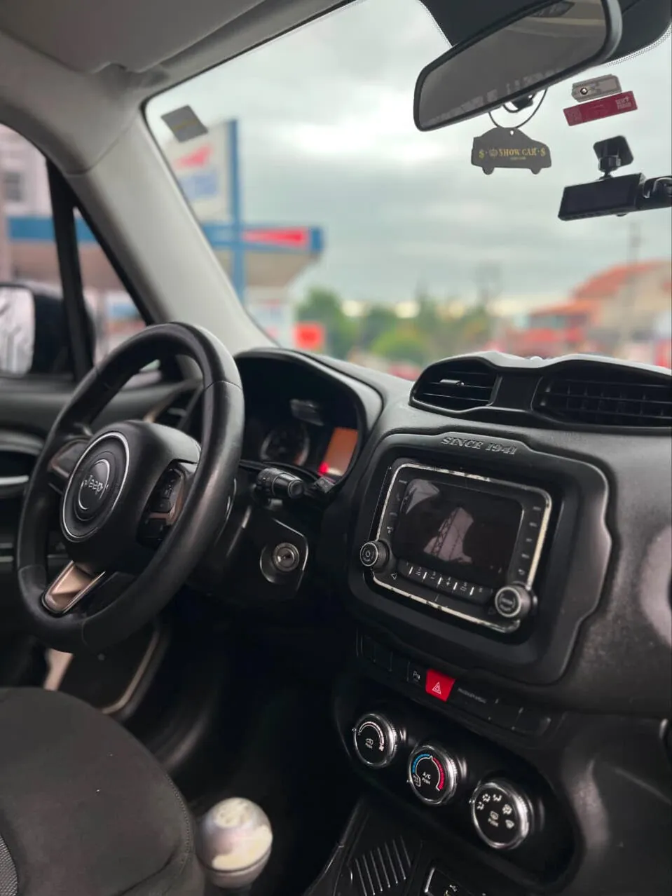 Jeep Renegade Sport 4x2 2016, foto 8 de 9